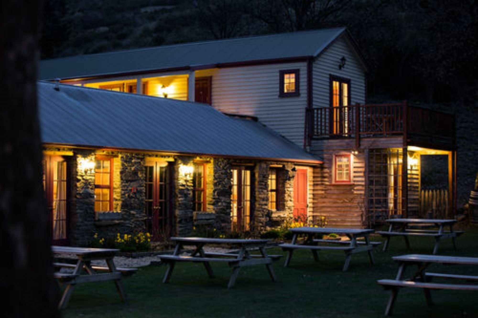 Cardrona Hotel Exteriör bild